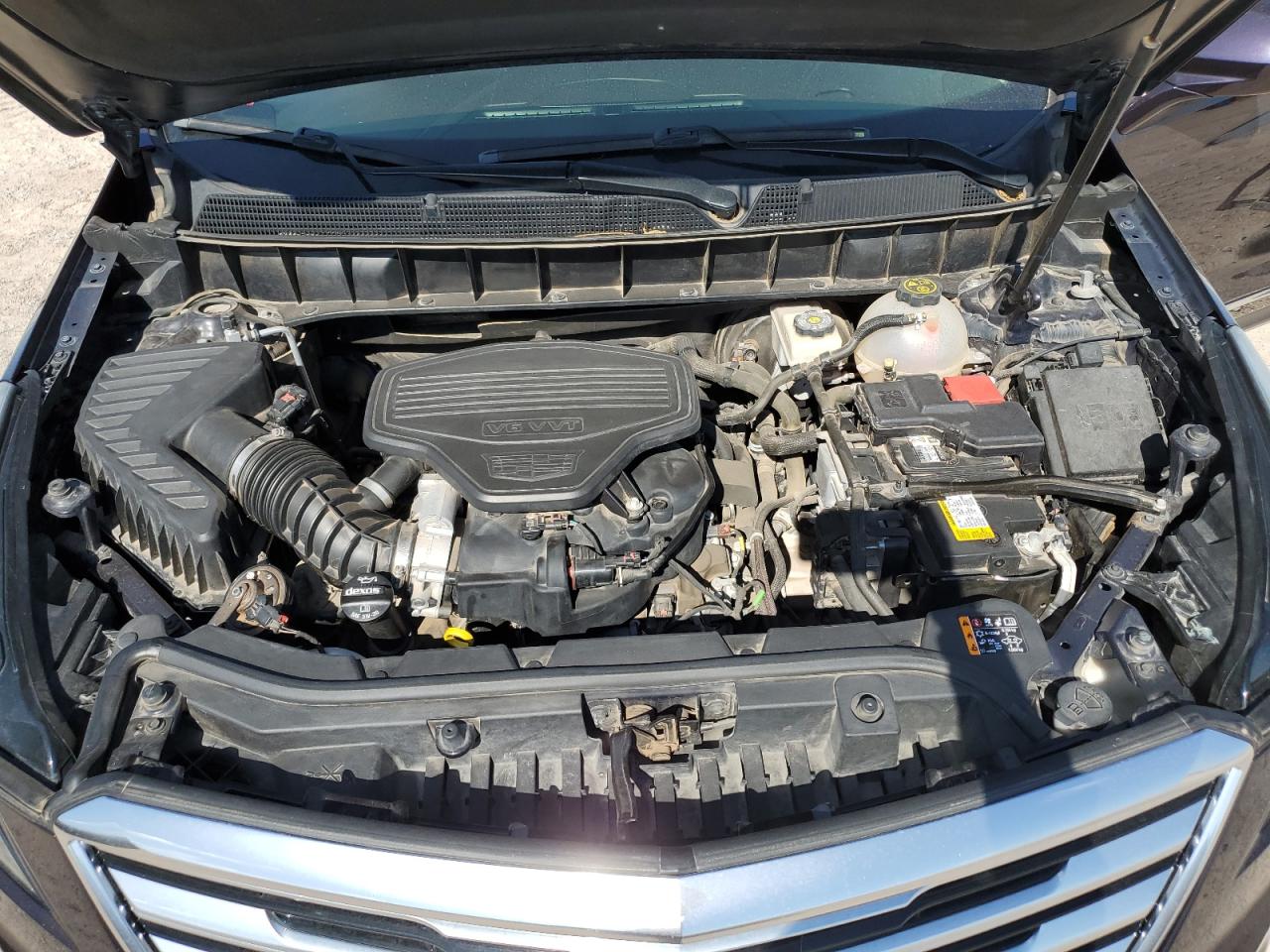 1GYKNCRS5JZ217521 2018 Cadillac Xt5 Luxury