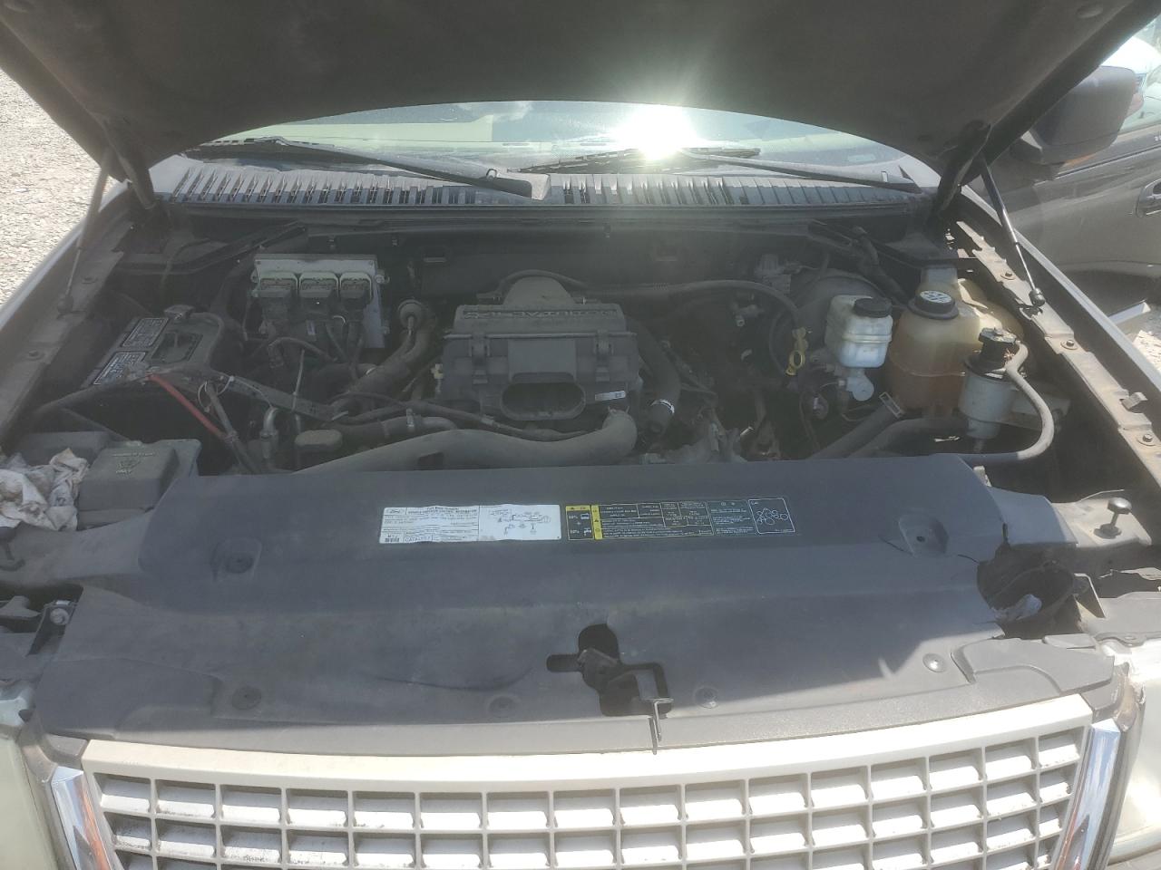 1FMFU175X5LA69494 2005 Ford Expedition Eddie Bauer