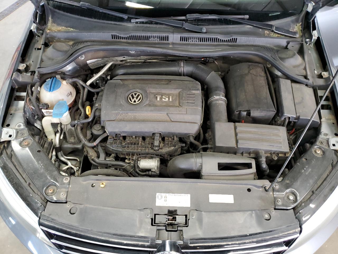 3VWD17AJ6FM324846 2015 Volkswagen Jetta Se