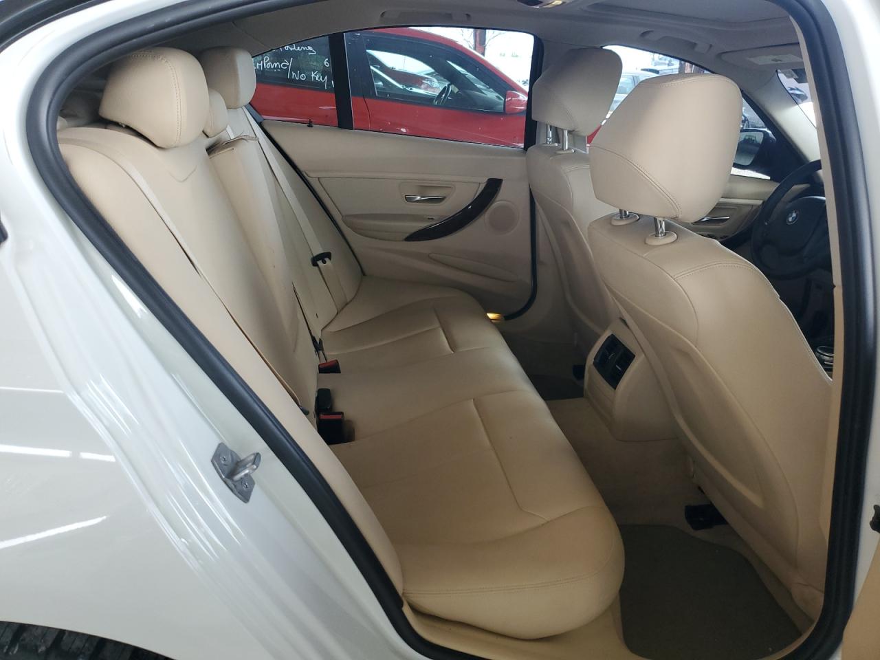 WBA3C3G54ENR25539 2014 BMW 320 I xDrive