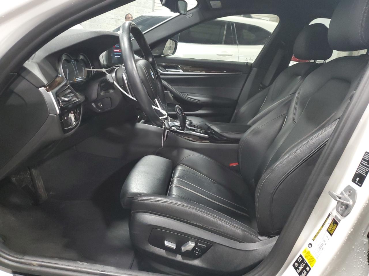 WBAJA7C59JWA72413 2018 BMW 530 Xi