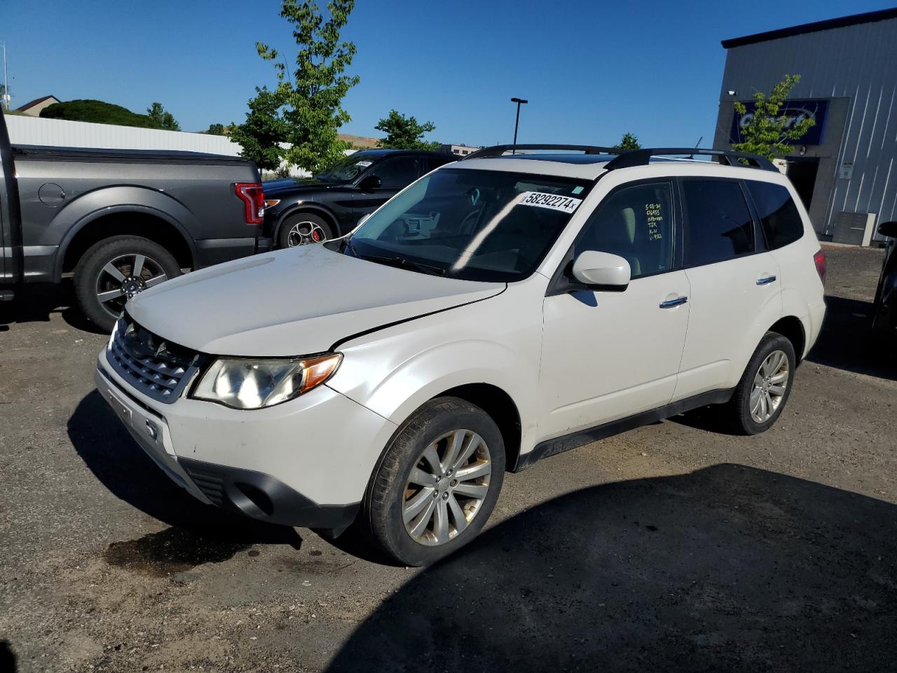 2013 Subaru Forester 2.5X Premium vin: JF2SHACC3DH439182