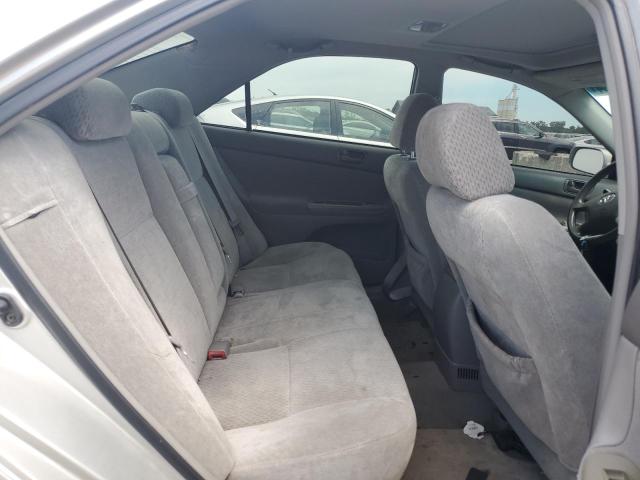 4T1BE32KX4U882847 2004 Toyota Camry Le