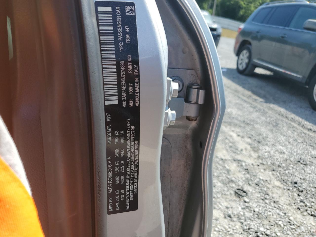 ZARFAEEN6J7574898 2018 Alfa Romeo Giulia Ti Q4