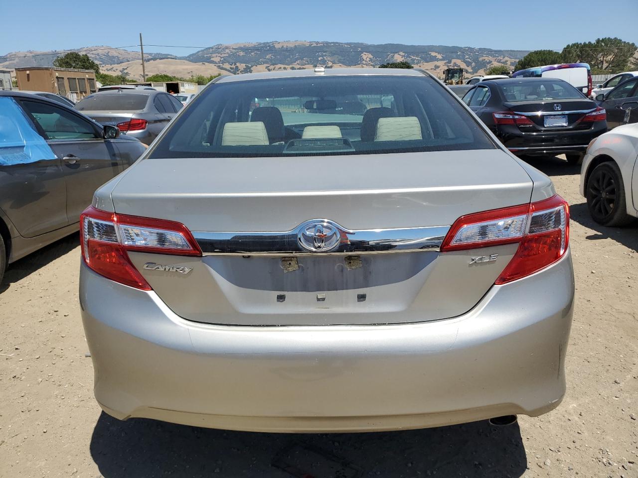 4T4BF1FK9ER400646 2014 Toyota Camry L