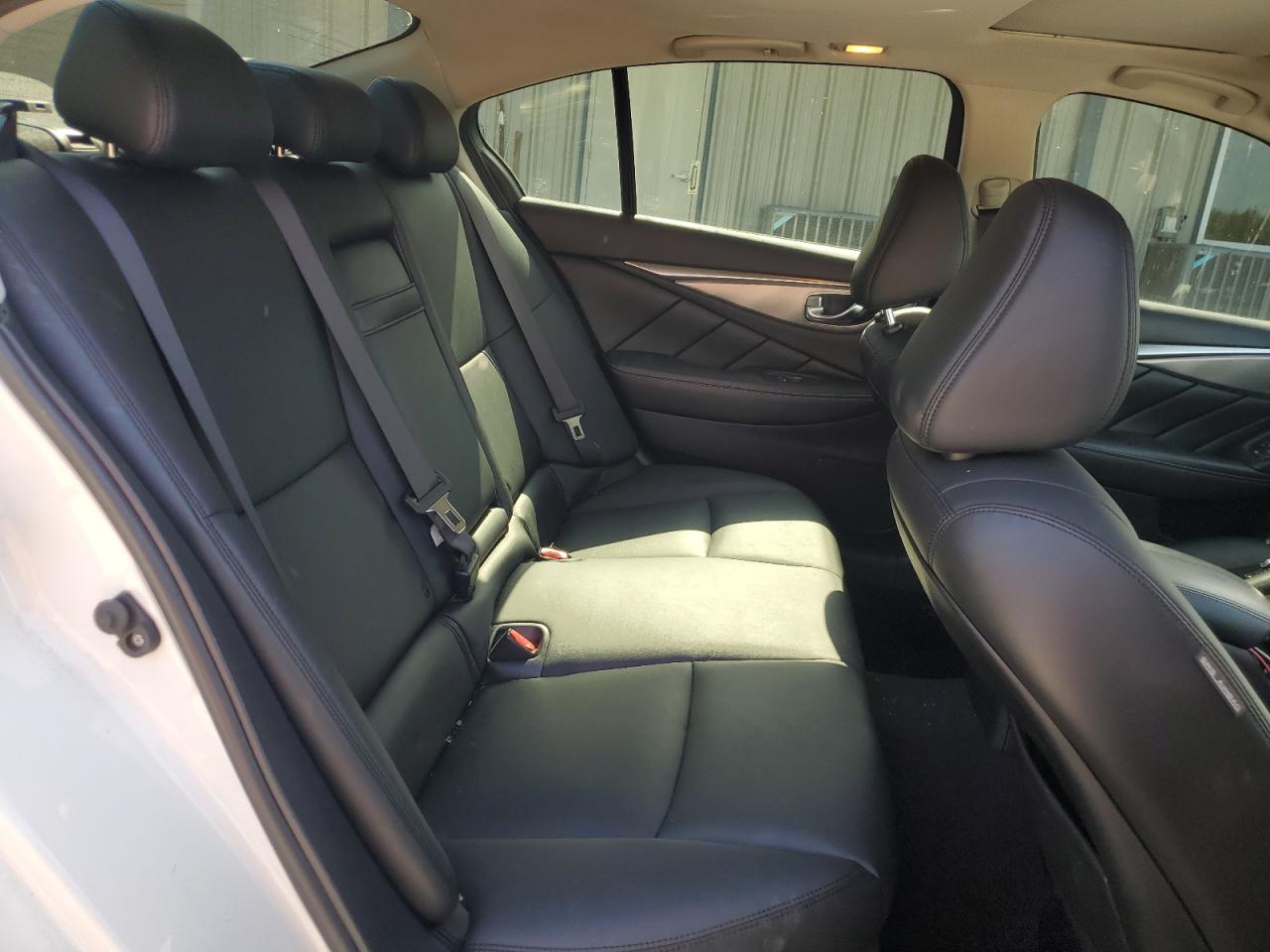 JN1EV7AR3HM837488 2017 Infiniti Q50 Premium