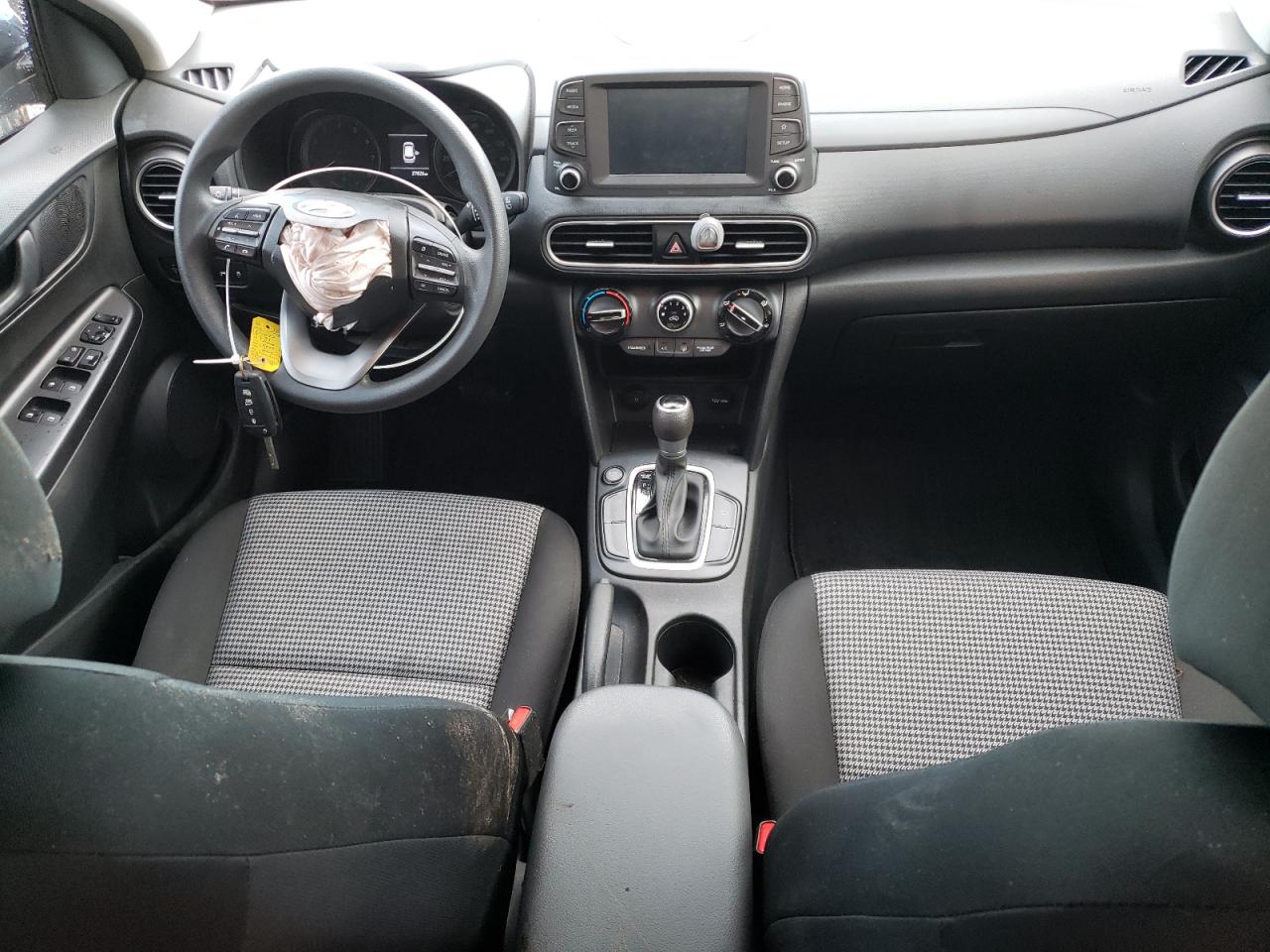 KM8K12AA0MU610077 2021 Hyundai Kona Se