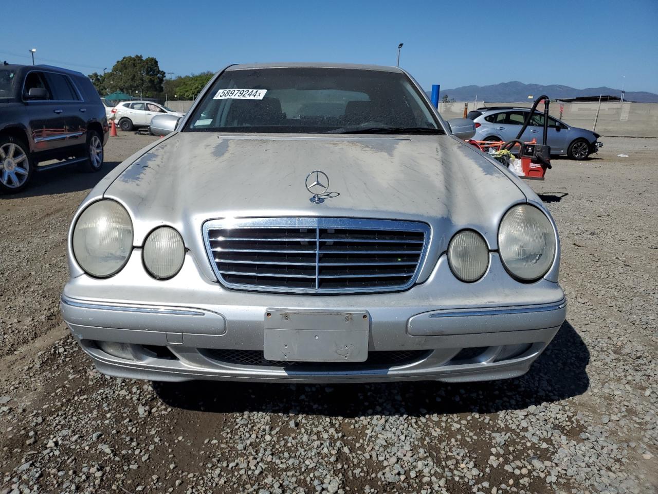 WDBJF65J3YB043947 2000 Mercedes-Benz E 320