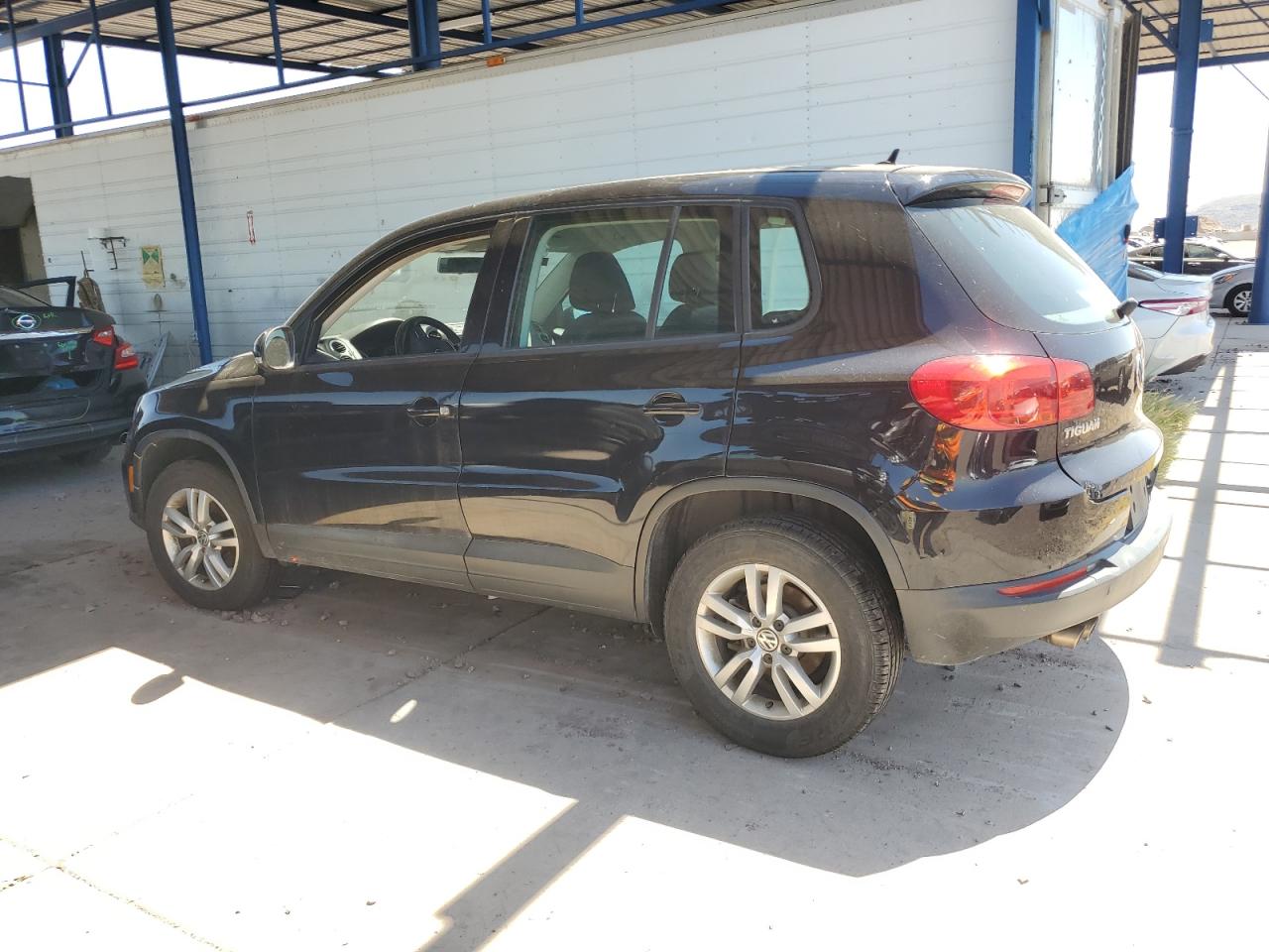 2013 Volkswagen Tiguan S vin: WVGAV3AX5DW625673