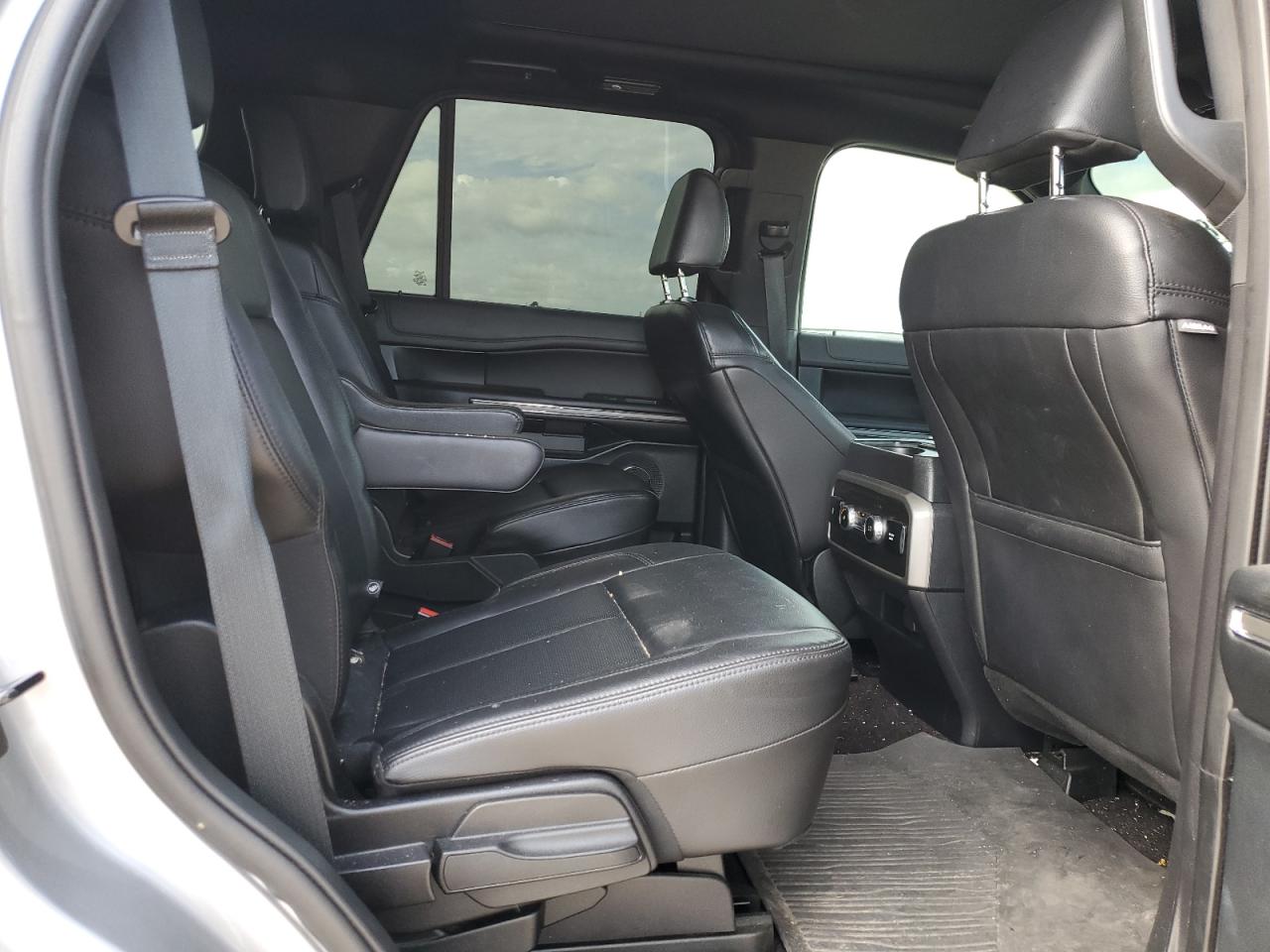 1FMJU1HT5MEA29012 2021 Ford Expedition Xlt