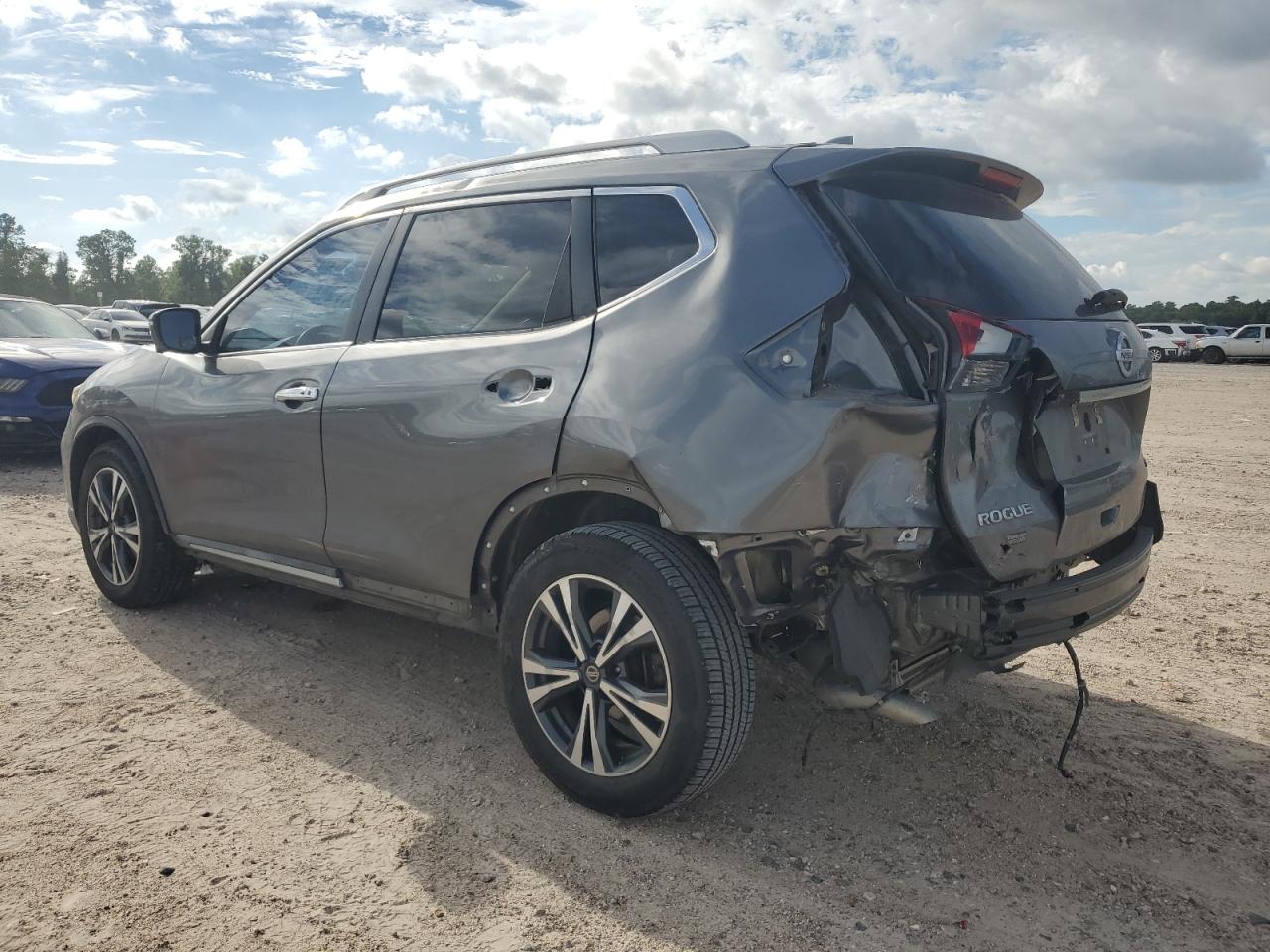 5N1AT2MT4JC840841 2018 Nissan Rogue S