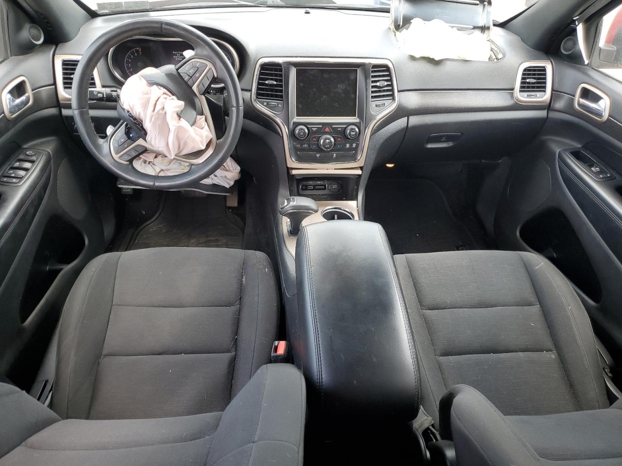 1C4RJFAGXFC903170 2015 Jeep Grand Cherokee Laredo