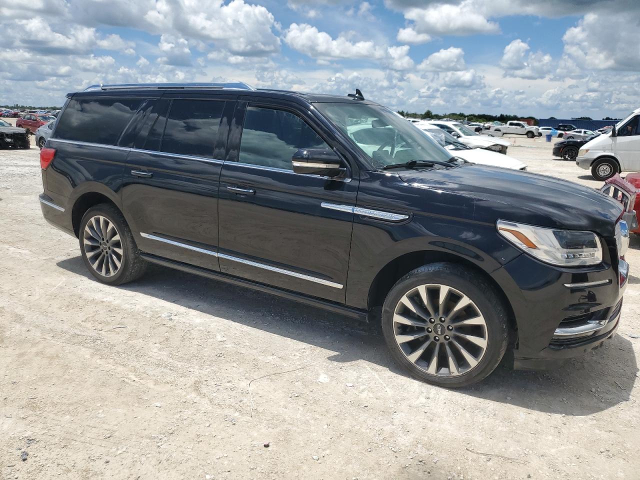 2020 Lincoln Navigator L Reserve vin: 5LMJJ3KT8LEL00685