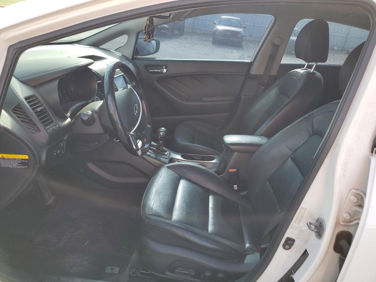 KNAFZ4A89F5306554 2015 Kia Forte Ex