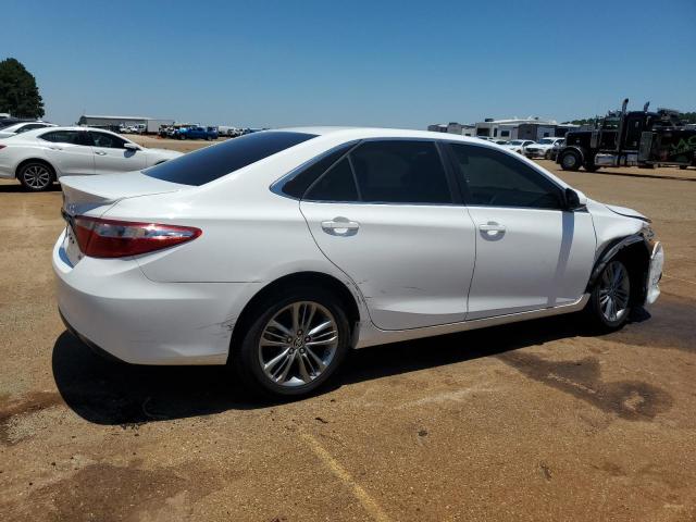 VIN 4T1BF1FK6GU525097 2016 Toyota Camry, LE no.3