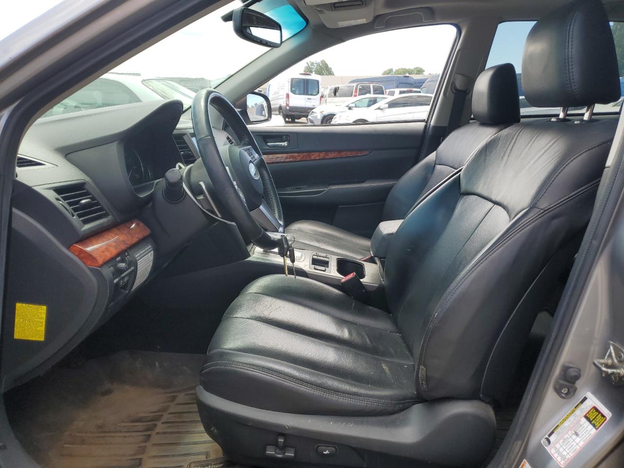 4S4BRELC5B2381395 2011 Subaru Outback 3.6R Limited