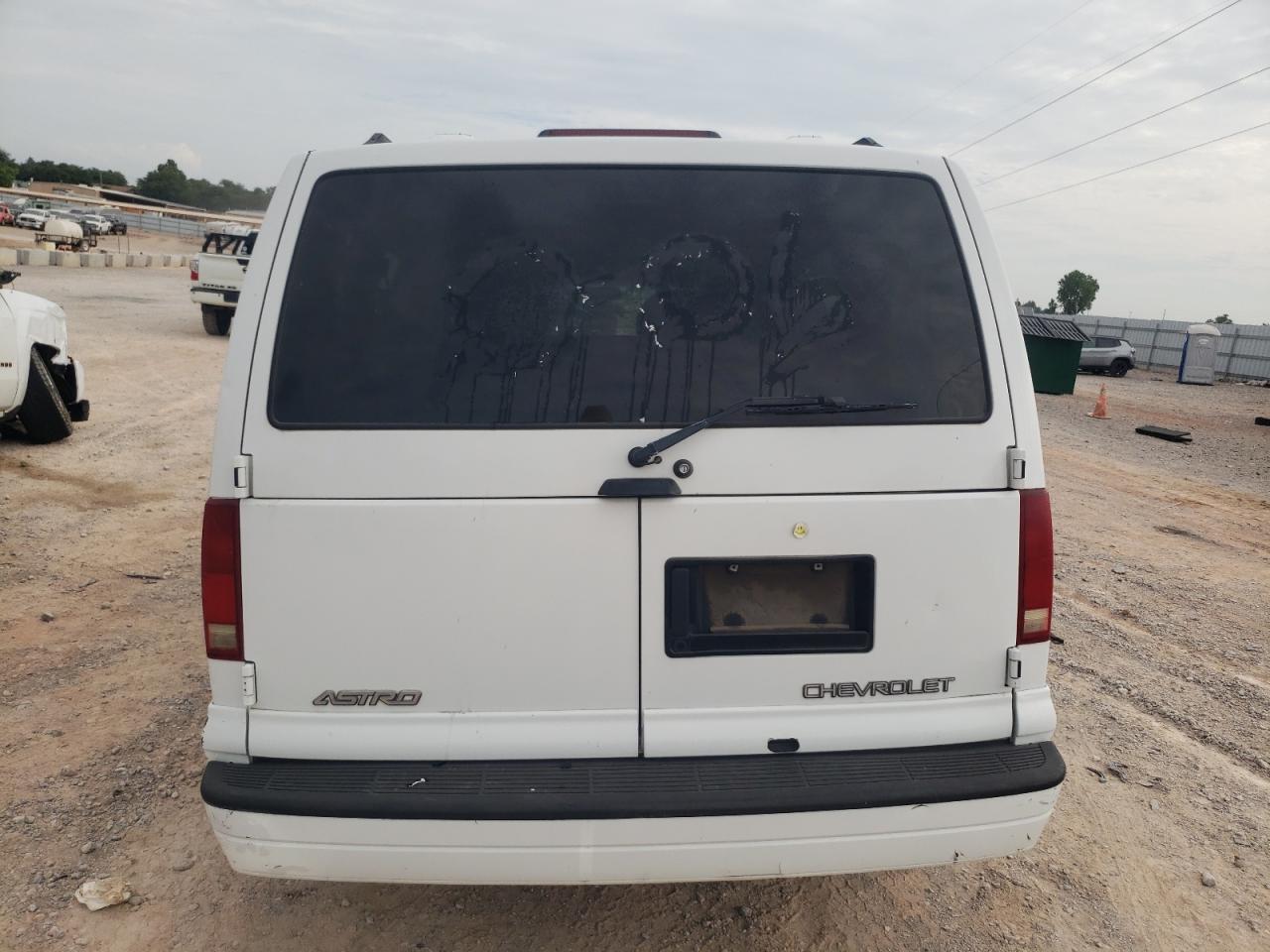 1GNEL19WX1B138930 2001 Chevrolet Astro