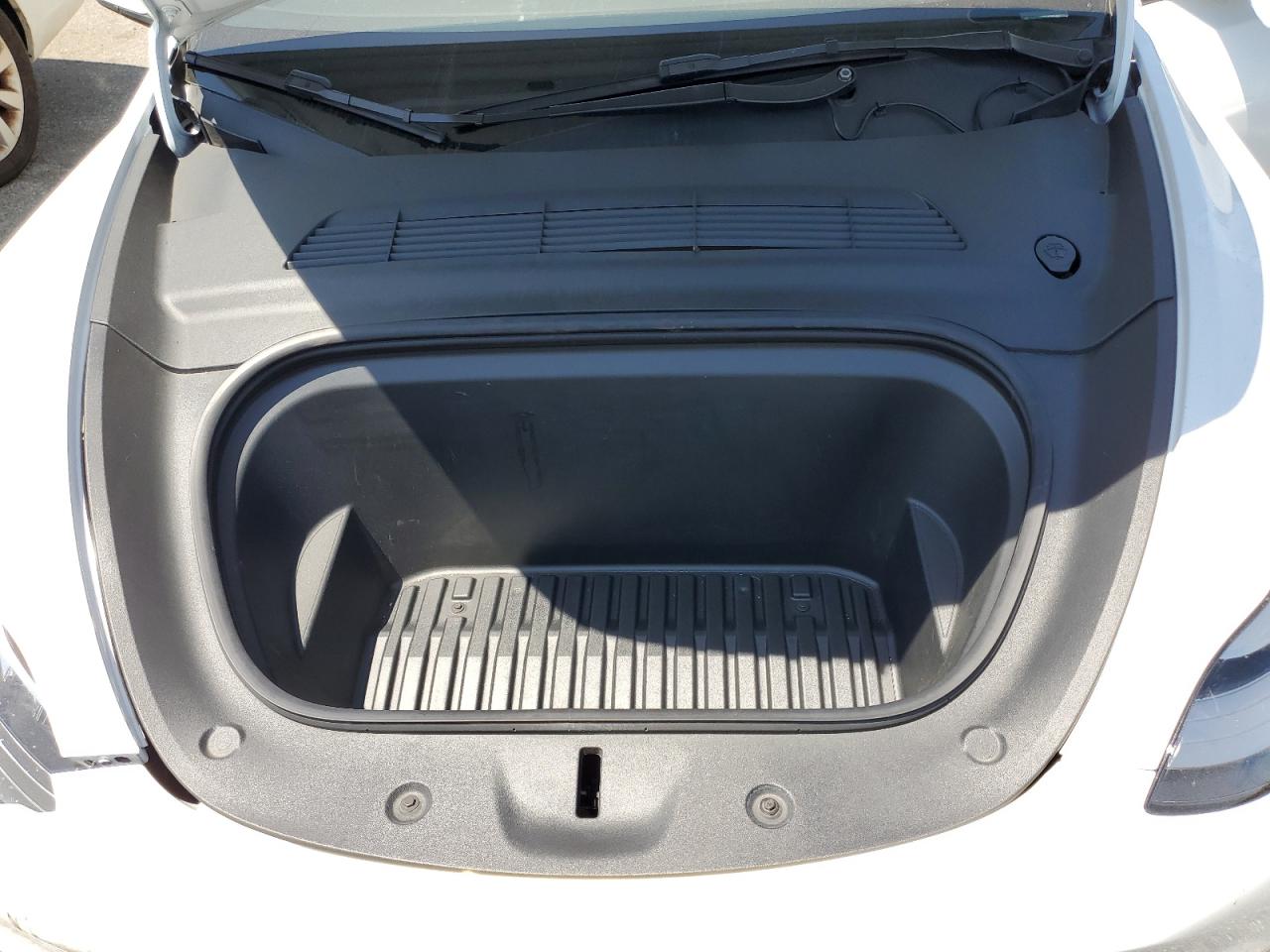 7SAYGAEE5NF310410 2022 Tesla Model Y