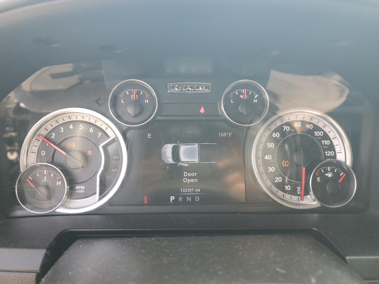 1C6RR7VT4FS599062 2015 Ram 1500 Laramie