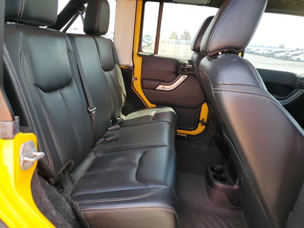 1C4BJWFG3FL542696 2015 Jeep Wrangler Unlimited Rubicon