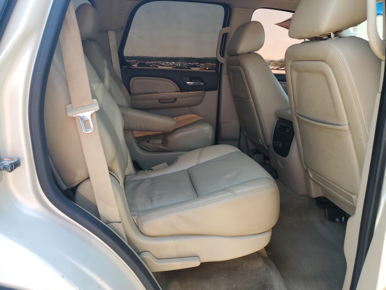 1GKS1EEF9CR130606 2012 GMC Yukon Denali