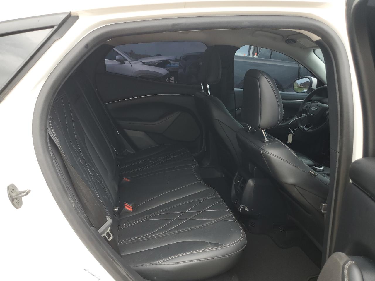 3FMTK1RM7NMA62708 2022 Ford Mustang Mach-E Select