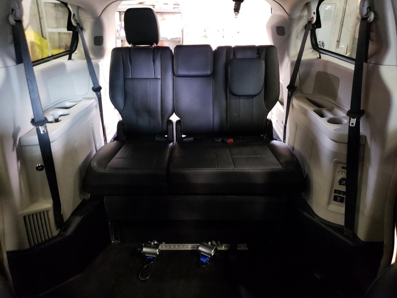 2C4RC1BG8DR819607 2013 Chrysler Town & Country Touring