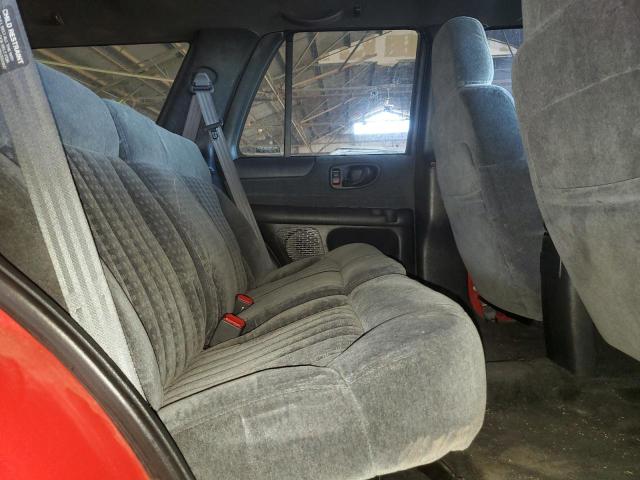 2000 Chevrolet Blazer VIN: 1GNDT13W0Y2365929 Lot: 61102804