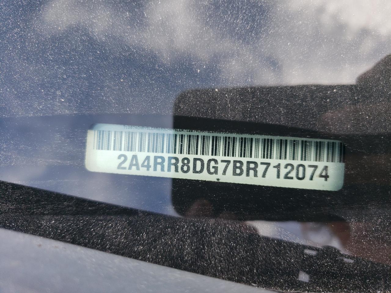 2A4RR8DG7BR712074 2011 Chrysler Town & Country Touring L