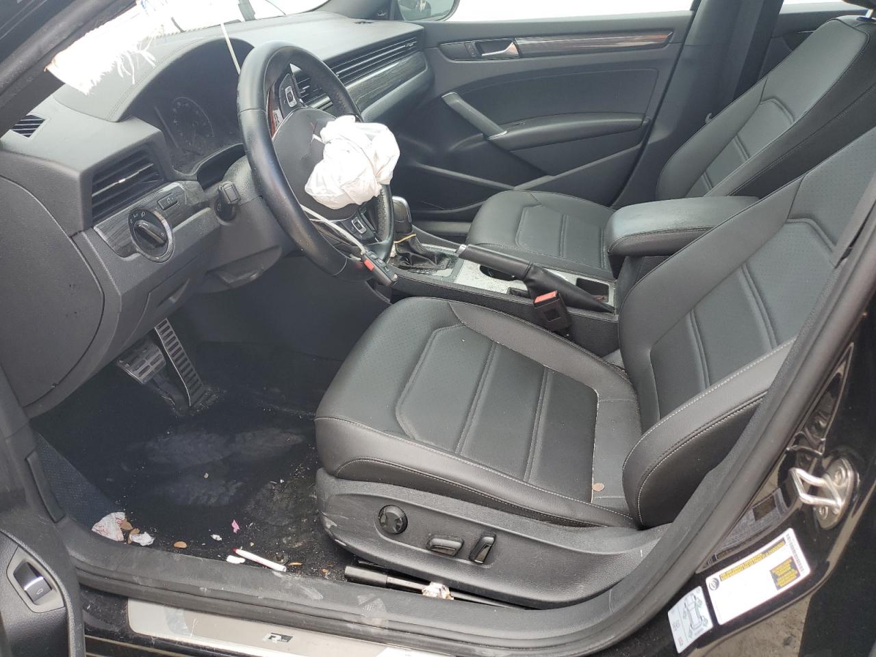 1VWMA7A35NC006640 2022 Volkswagen Passat R-Line