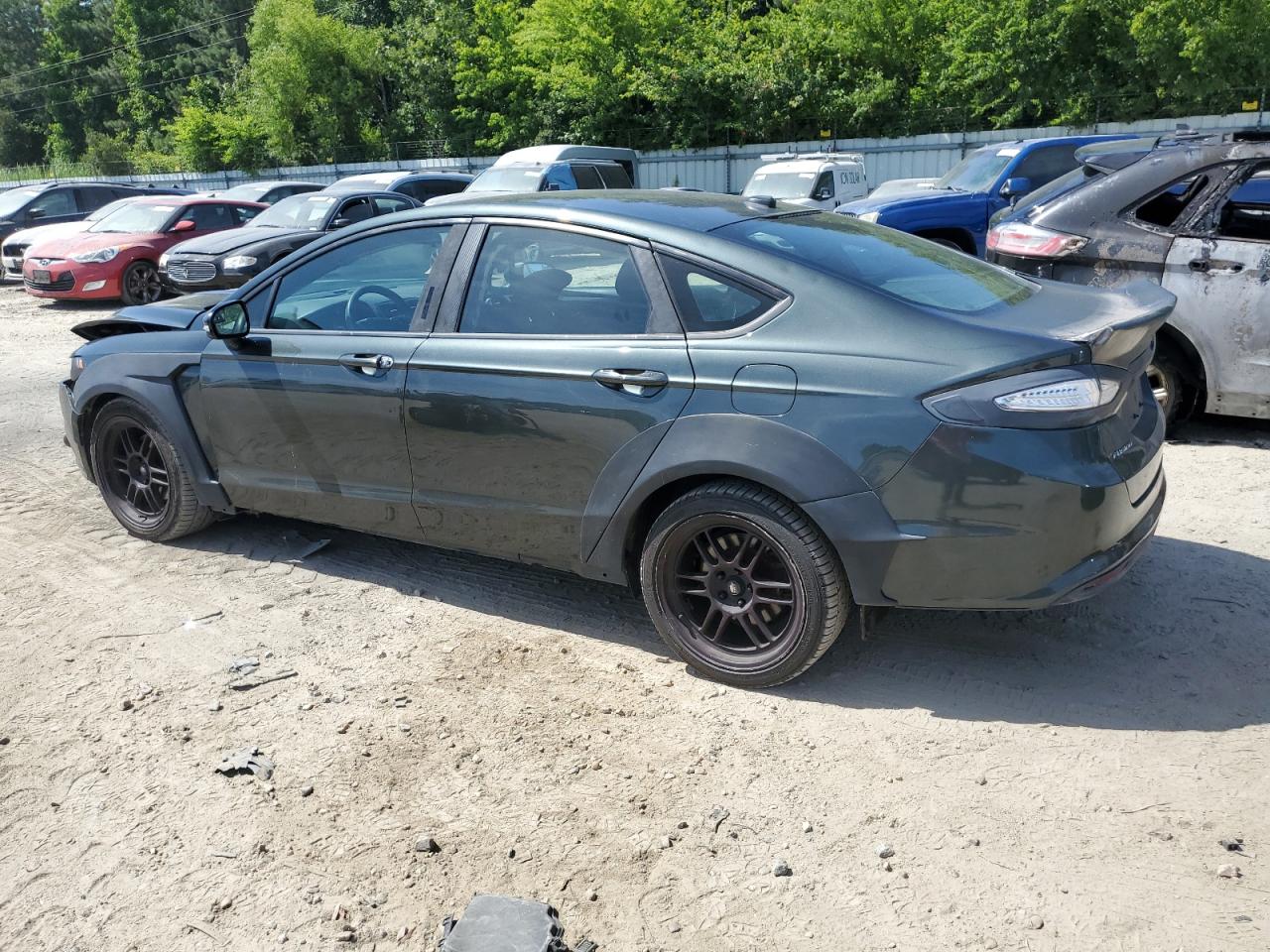 3FA6P0HD9FR230163 2015 Ford Fusion Se