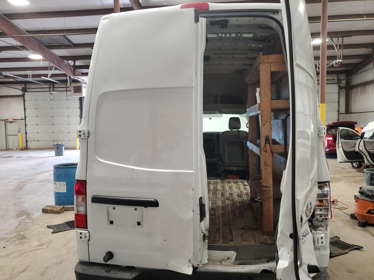 1N6BF0LY0JN810089 2018 Nissan Nv 2500 S