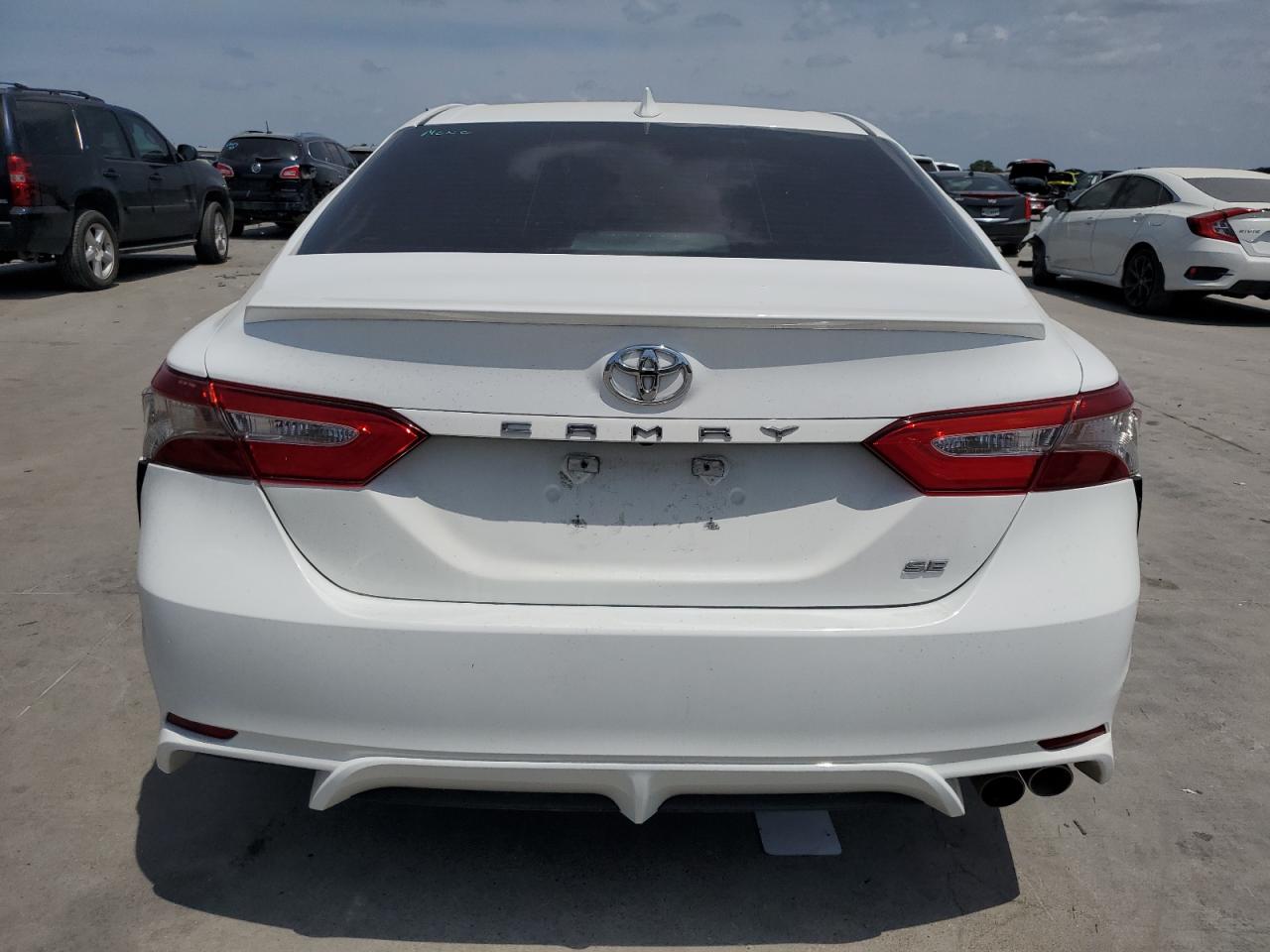 4T1B11HK2KU755661 2019 Toyota Camry L