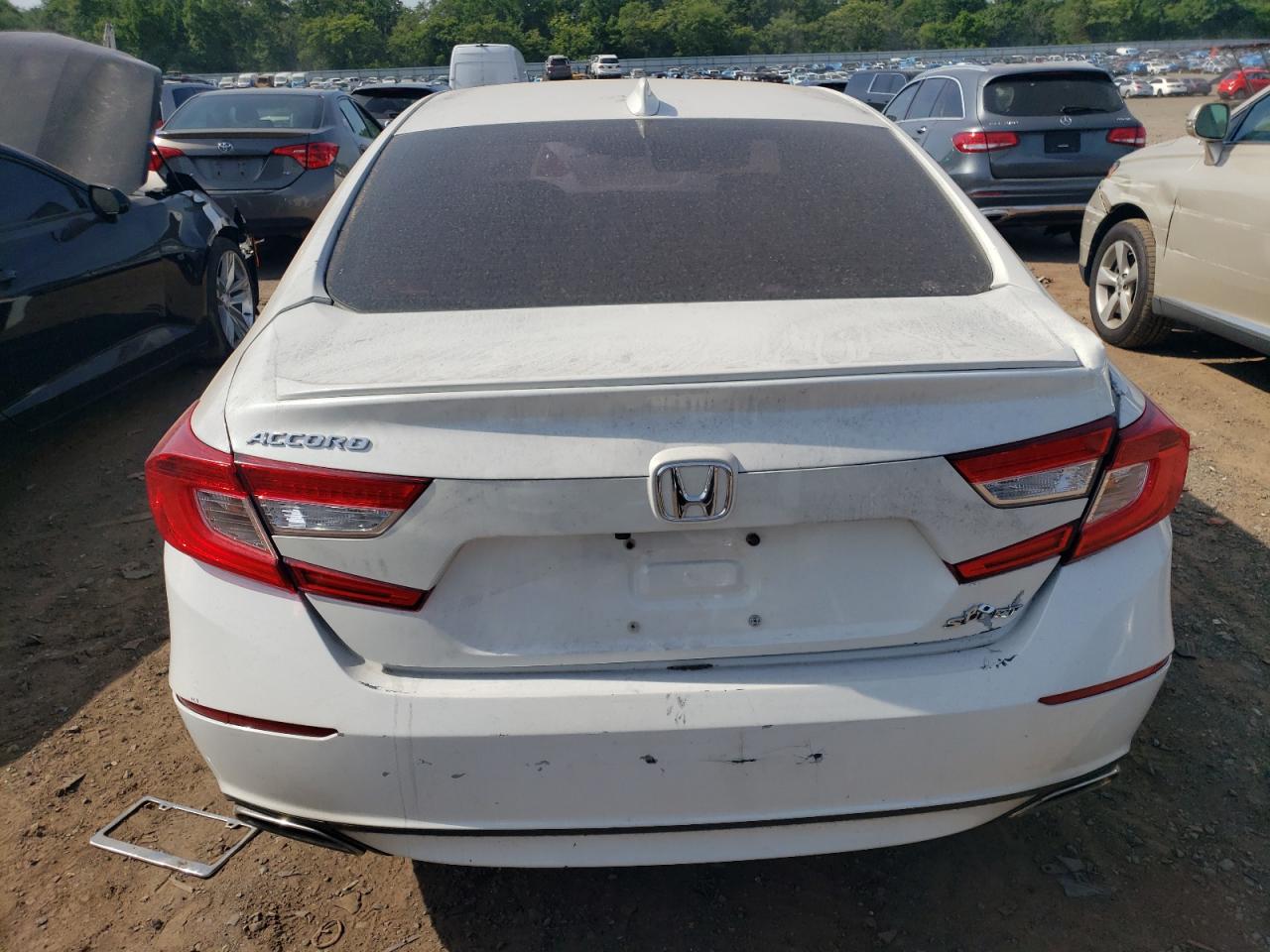 1HGCV1F3XJA092575 2018 Honda Accord Sport