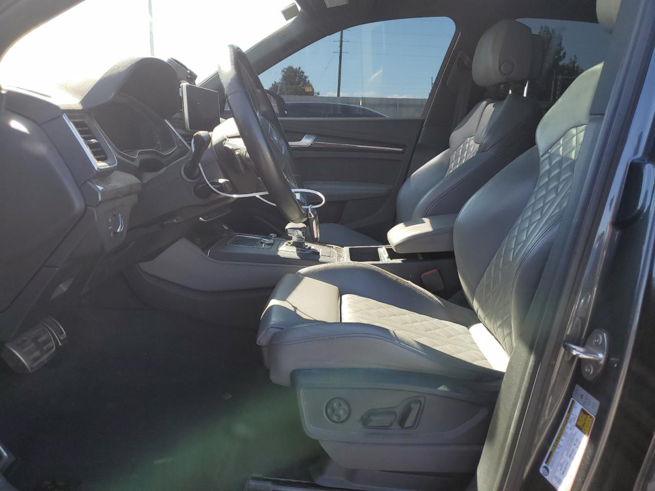 WA1A4AFY4J2186279 2018 Audi Sq5 Premium Plus