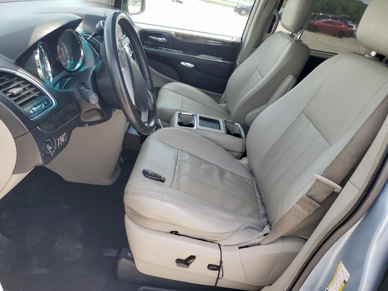 2C4RC1CG2DR802249 2013 Chrysler Town & Country Touring L