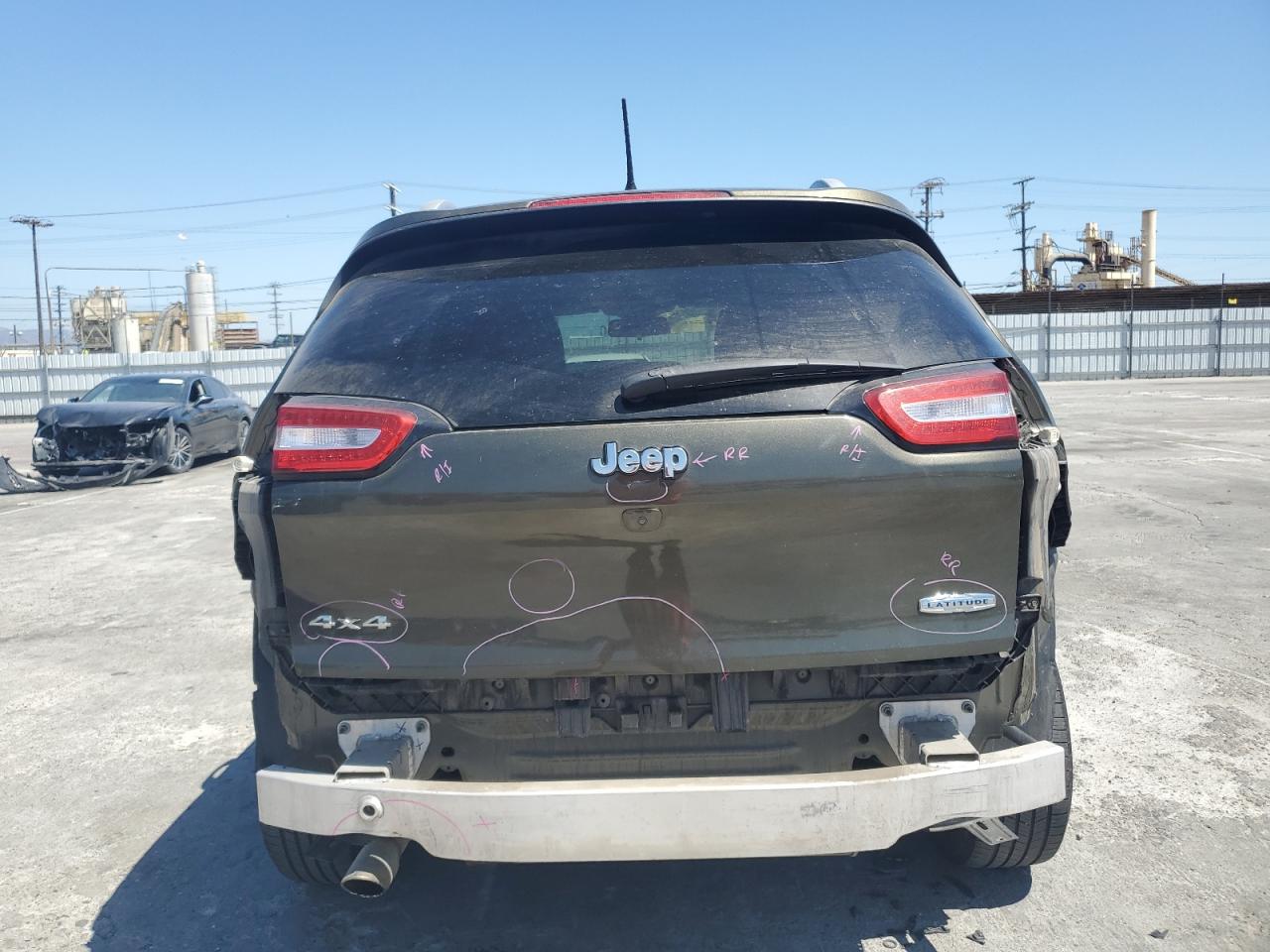 1C4PJMCB6FW678936 2015 Jeep Cherokee Latitude