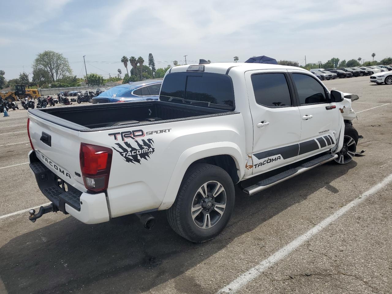 3TMAZ5CN2KM110241 2019 Toyota Tacoma Double Cab