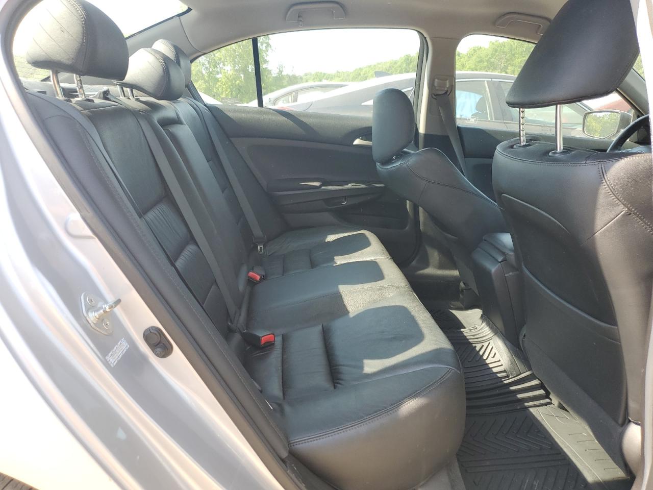 1HGCP2F63BA122446 2011 Honda Accord Se