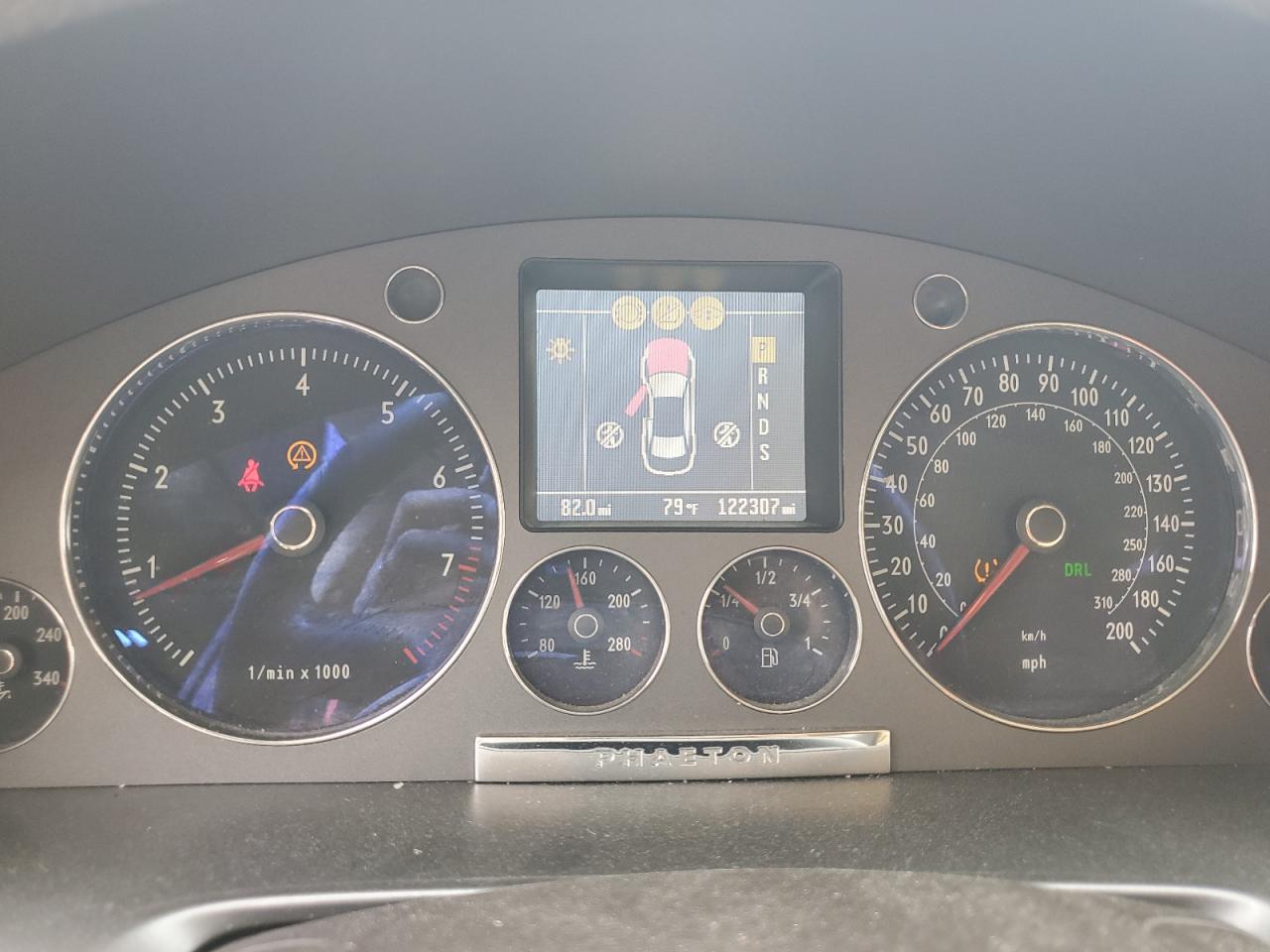 WVWAF03D558004412 2005 Volkswagen Phaeton 4.2