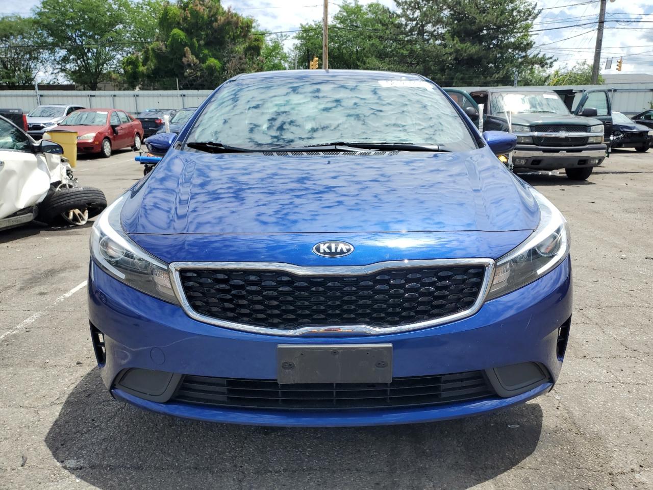 2018 Kia Forte Lx vin: 3KPFK4A77JE168203