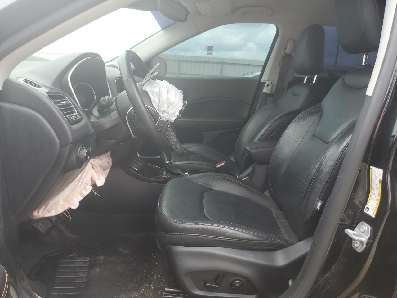 3C4NJCCB6JT156002 2018 Jeep Compass Limited