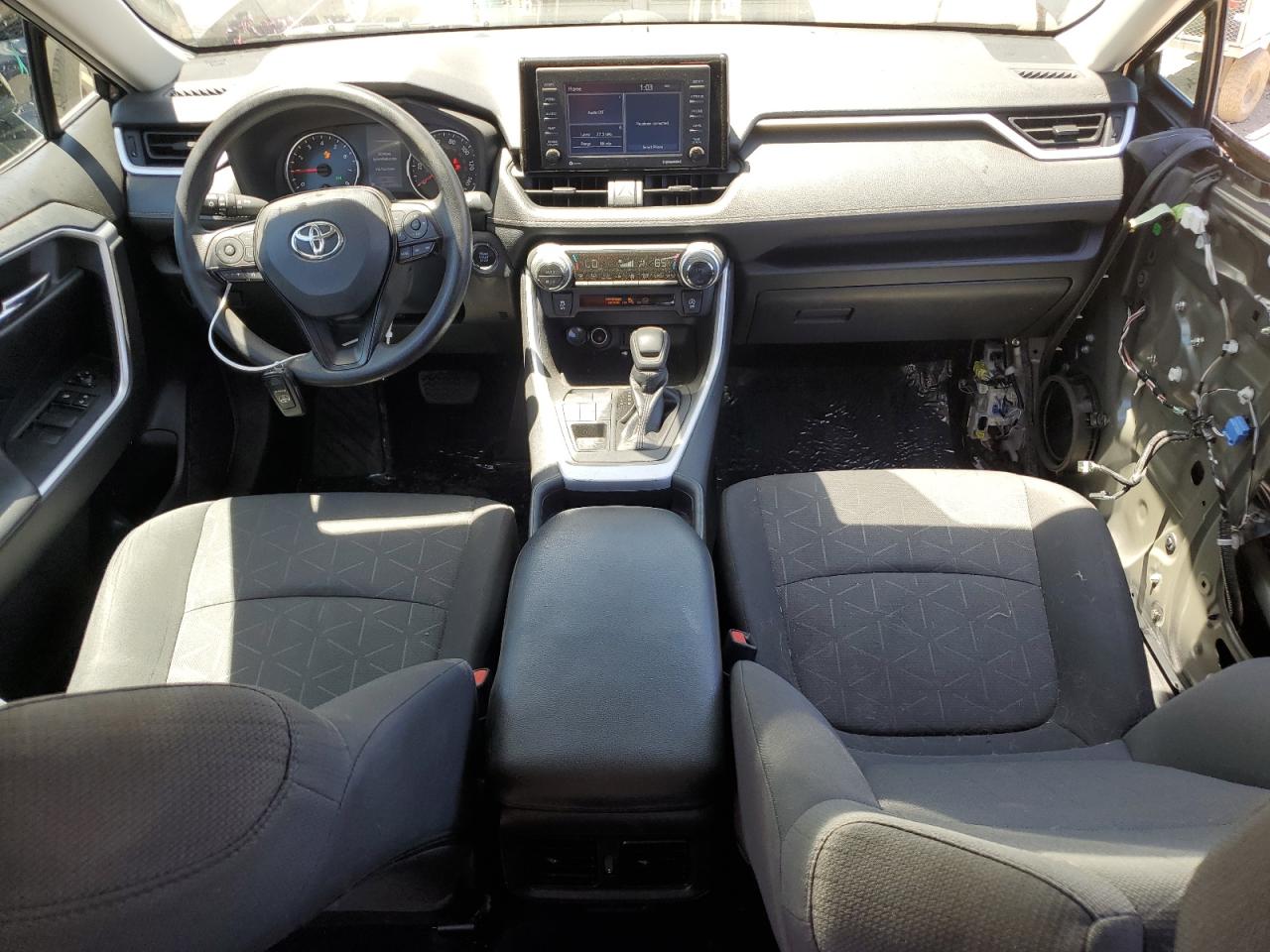 2T3P1RFV1MW162353 2021 Toyota Rav4 Xle