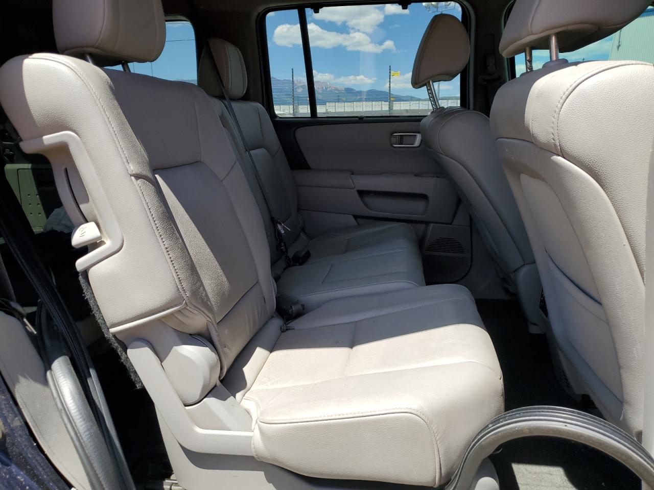 5FNYF4H98EB030075 2014 Honda Pilot Touring