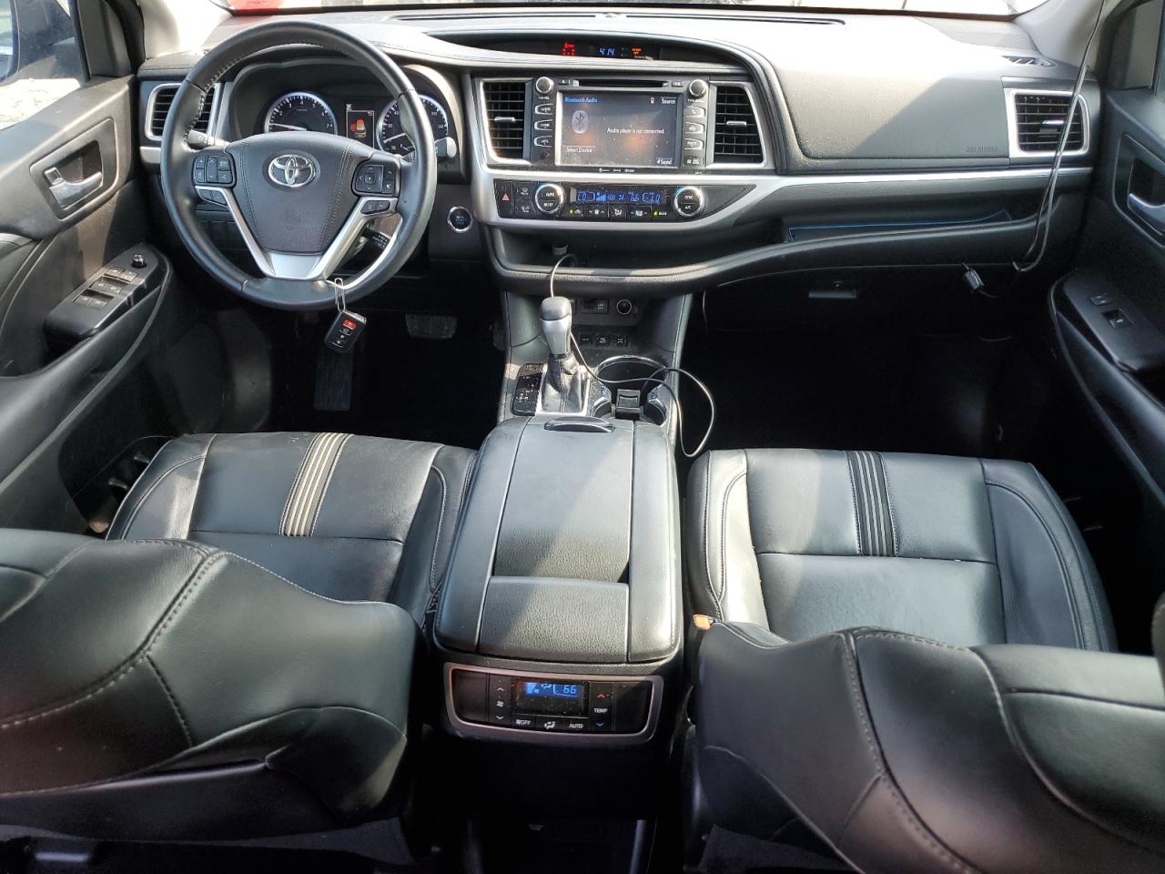 5TDJZRFHXJS541454 2018 Toyota Highlander Se