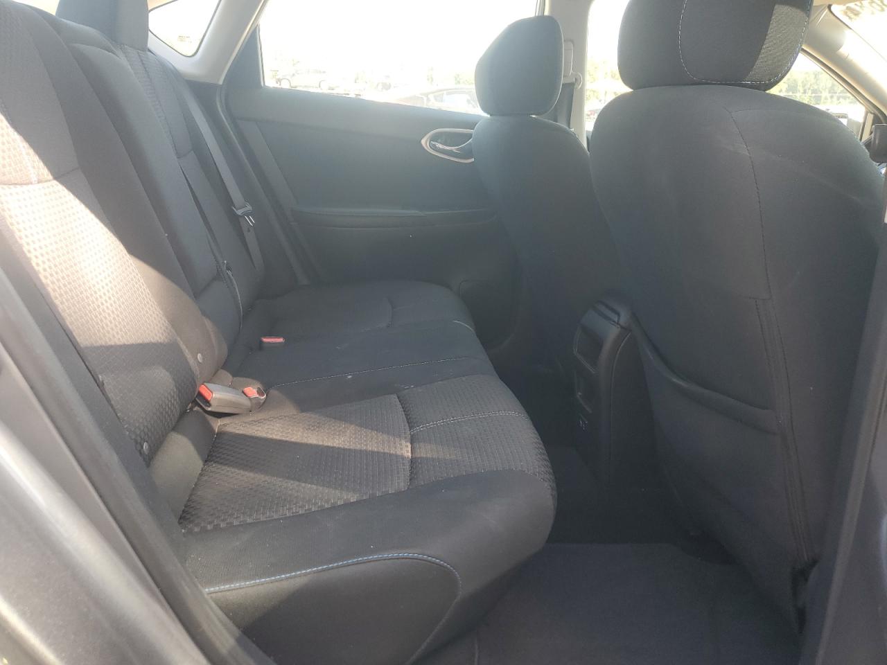 3N1AB7AP8KY321542 2019 Nissan Sentra S