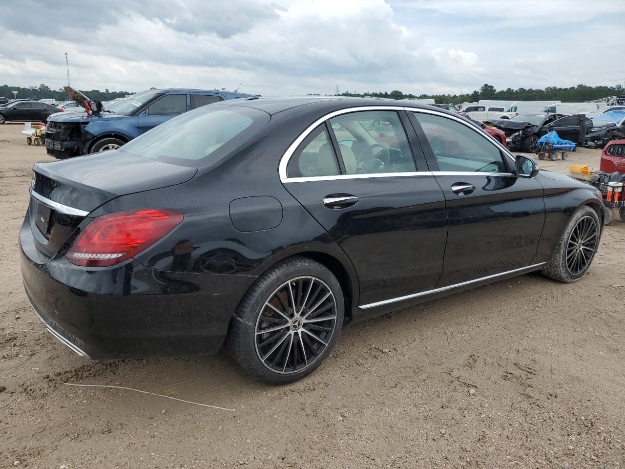 2020 Mercedes-Benz C 300 vin: WDDWF8DB0LR527139