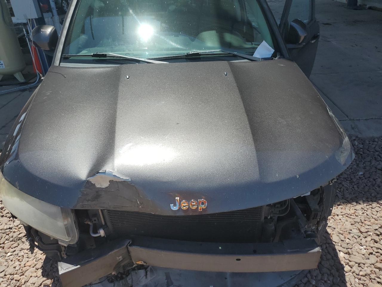 1C4NJCEA9GD640801 2016 Jeep Compass Latitude