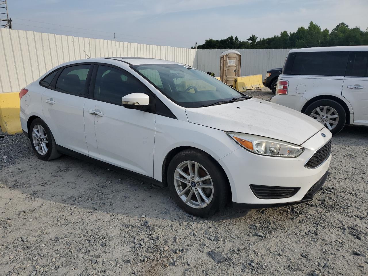 1FADP3FE0GL261189 2016 Ford Focus Se