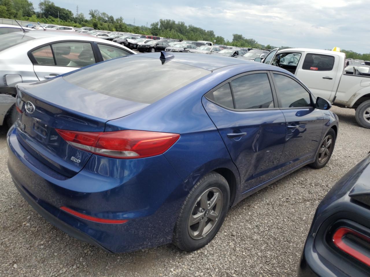 2018 Hyundai Elantra Eco vin: 5NPD94LA5JH306215